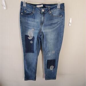 EMBROIDERED FLORAL boyfriend‎ jeans size 4